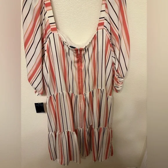 Gabby Skye Cream and Pink Striped Dress - Picture 5 of 6